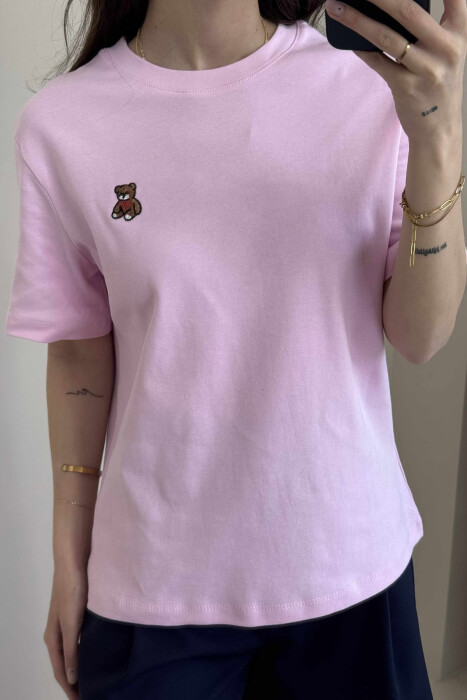 T-SHIRT NJË NGJYRËSH ME IMAZHIN E ARUSHIT PËR FEMRA NË NGJYRËN ROZË - 3