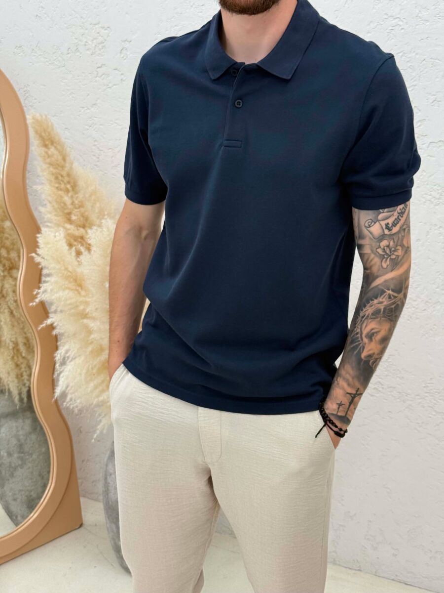 T-SHIRT NJE NGJYRESH ME JAKE POLO PER MESHKUJ NE NGJYRE BLU TE ERRET - 2