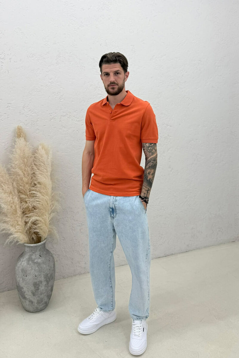 T-SHIRT NJE NGJYRESH ME JAKE POLO PER MESHKUJ NE NGJYRE PORTOKALLI - 3