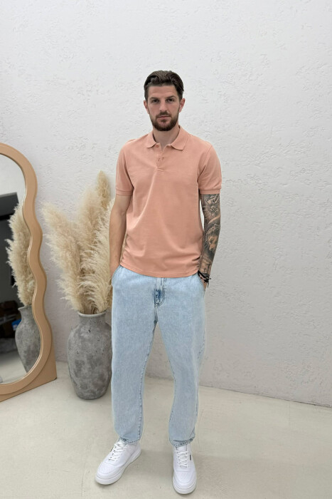 T-SHIRT NJE NGJYRESH ME JAKE POLO PER MESHKUJ NE NGJYRE PUDER - 3