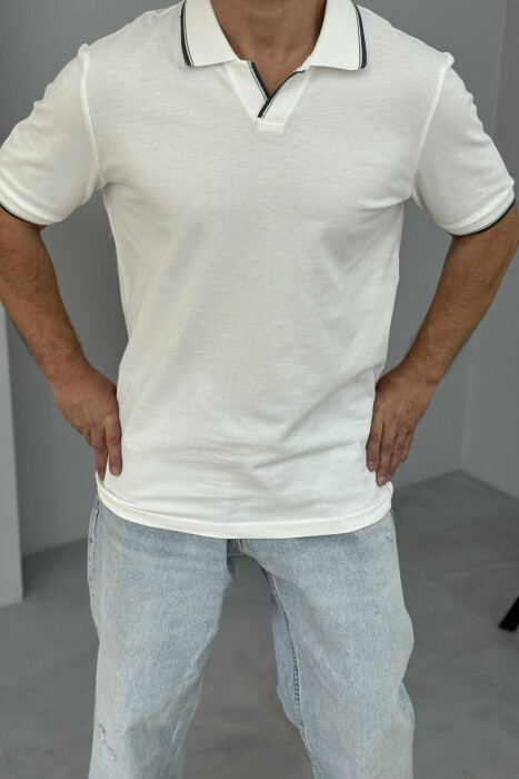 T-SHIRT NJË NGJYRËSH ME JAKË POLO PËR MESHKUJ NË NGJYRËN E BARDHË 