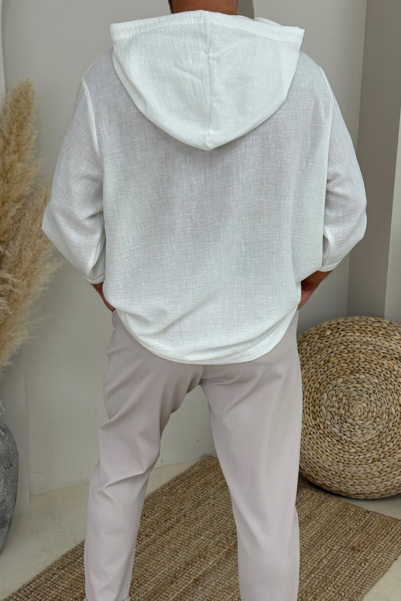 T-SHIRT NJË NGJYRËSH ME KAPUÇ PËR MESHKUJ NË NGJYRËN E BARDHË - 3