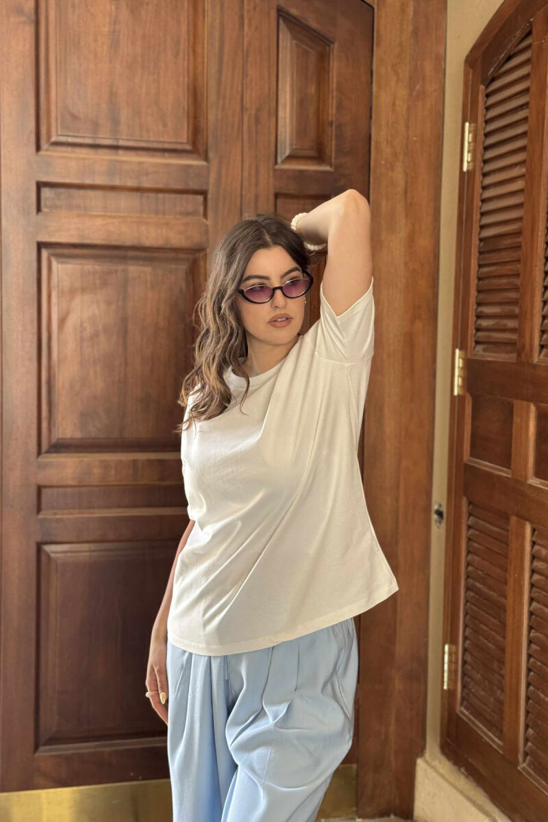 T-SHIRT NJË NGJYRËSH ME LOGON E QERSHISË PËR FEMRA NË NGJYRËN E BARDHË - 9