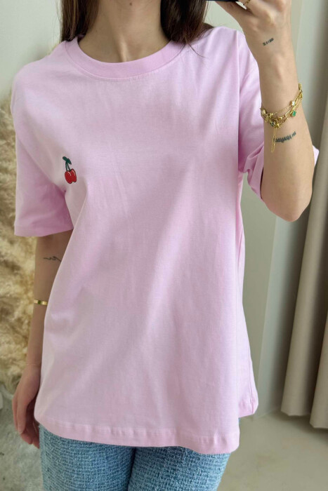 T-SHIRT NJË NGJYRËSH ME LOGON E QERSHISË PËR FEMRA NË NGJYRËN ROZË - 3