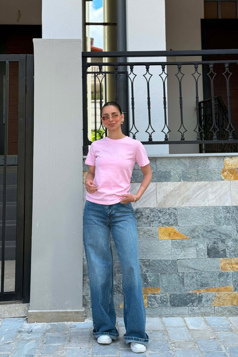 T-SHIRT NJE NGJYRESH ME SHKRIME NE PJESEN PARA PER FEMRA NE NGJYRE ROZE - 1