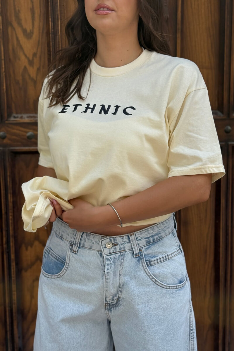 T-SHIRT NJË NGJYRËSH ME SHKRIME PËR FEMRA NË NGJYRËN KREM - 3