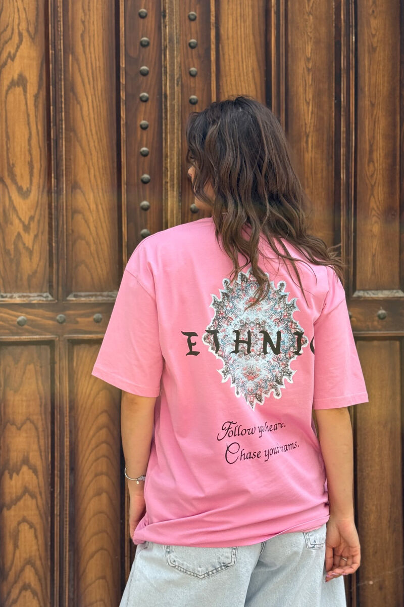 T-SHIRT NJË NGJYRËSH ME SHKRIME PËR FEMRA NË NGJYRËN ROZË - 4