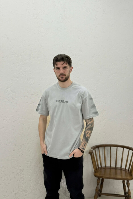 T-SHIRT NJE NGJYRESH ME SHKRIME PER MESHKUJ NE NGJYRE GRI - 1