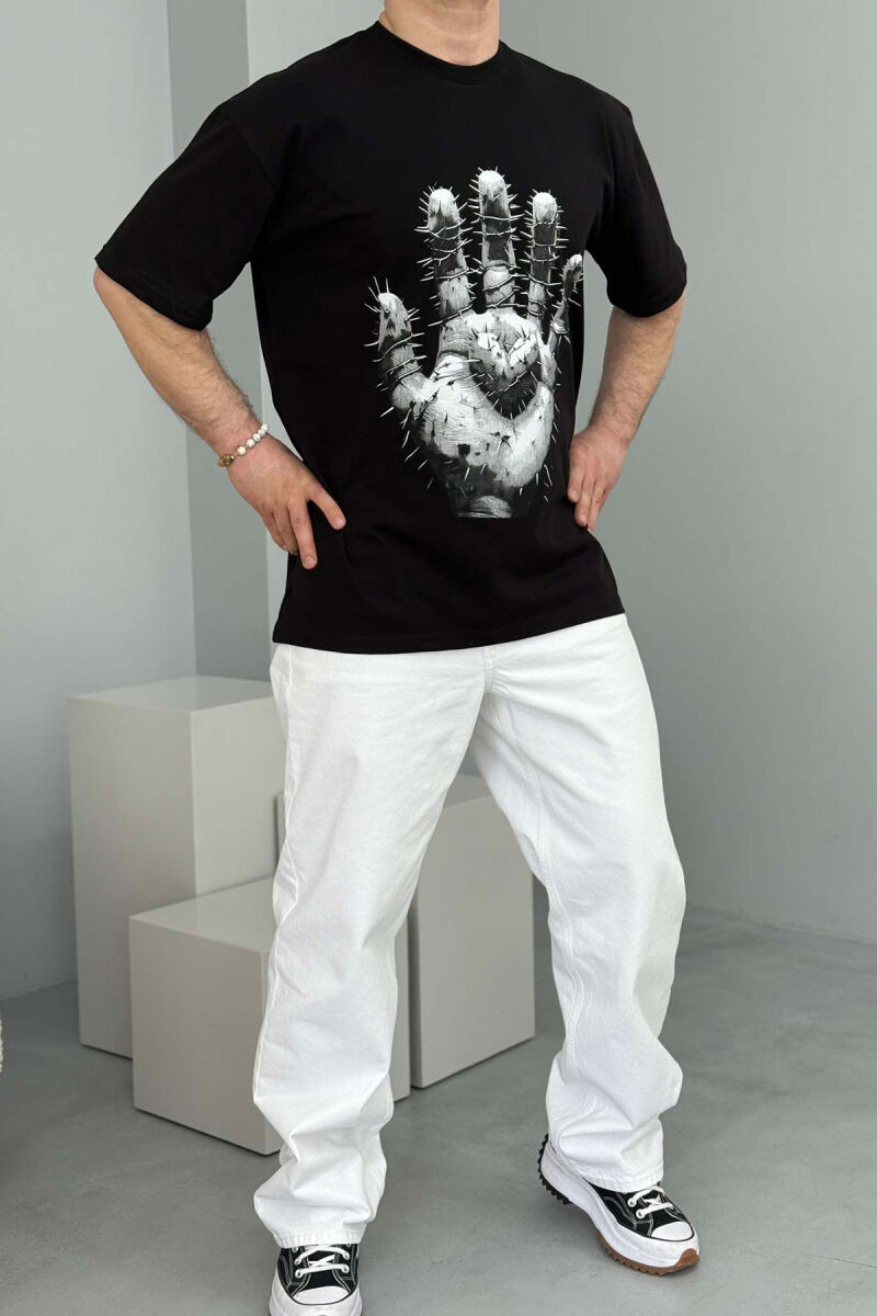 T-SHIRT NJË NGJYRËSH ME SHKRIME PËR MESHKUJ NË NGJYRËN E ZEZË - 2
