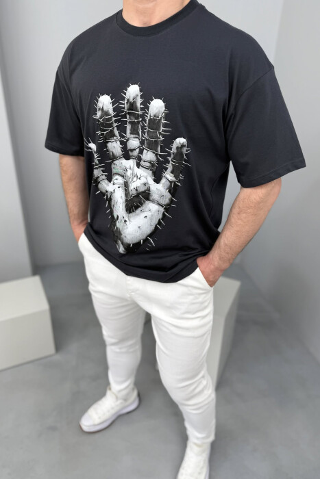 T-SHIRT NJË NGJYRËSH ME SHKRIME PËR MESHKUJ NË NGJYRËN GRI E ERRËT - 3