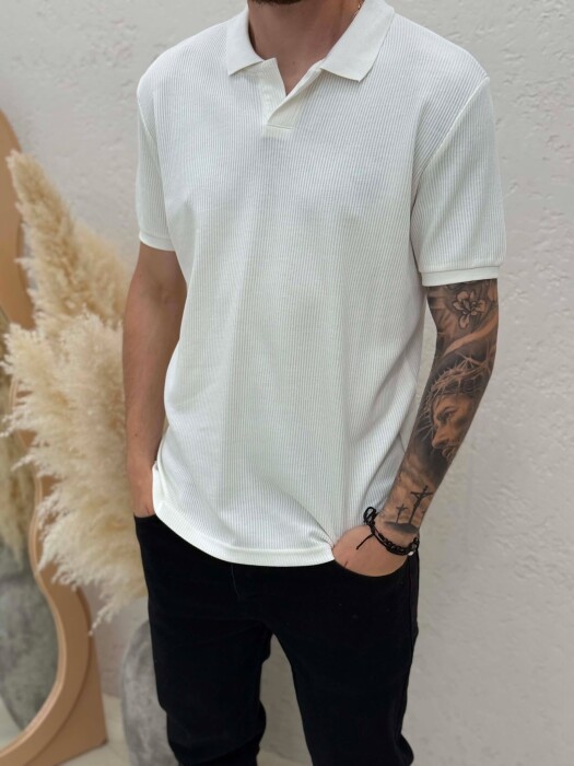 T-SHIRT NJE NGJYRESH ME TEKSTURE PER MESHKUJ NE NGJYRE TE BARDHE - 2