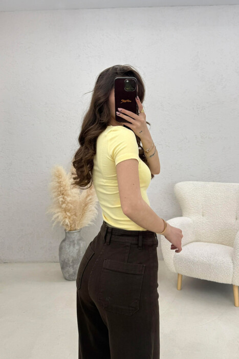 T-SHIRT NJE NGJYRESH PER FEMRA NE NGJYRE TE VERDHE - 2