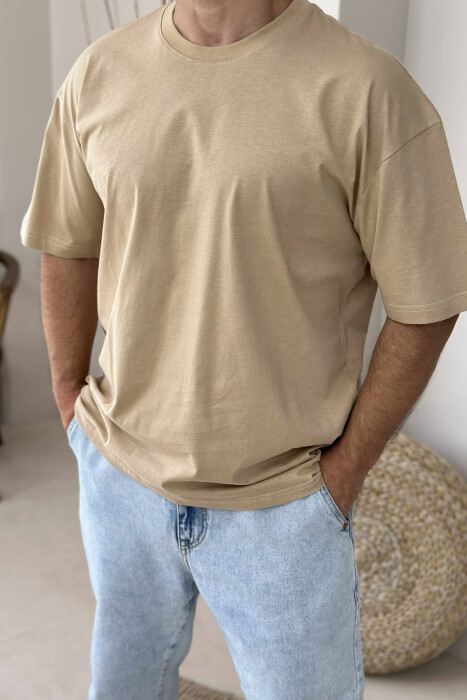 T-SHIRT NJË NGJYRËSH PËR MESHKUJ NË NGJYRËN BEZHË TË ERRËT - 1