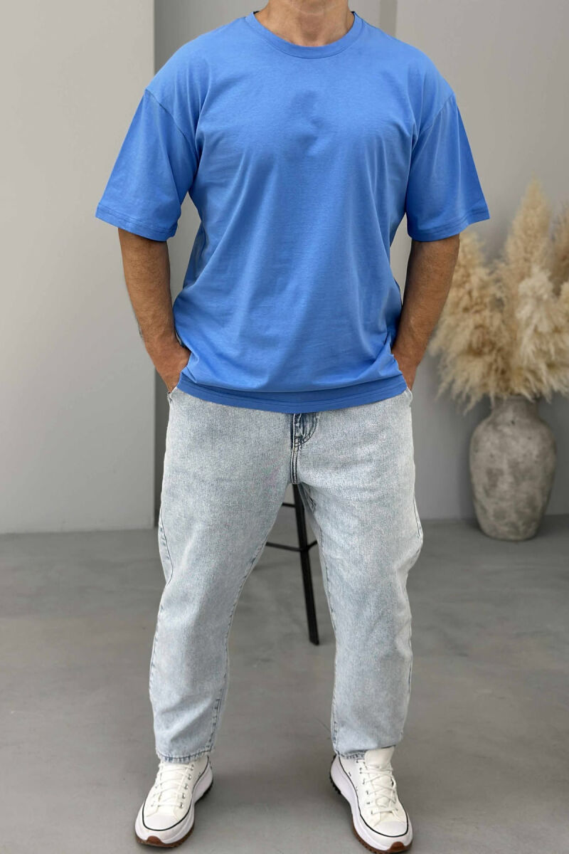 T-SHIRT NJË NGJYRËSH PËR MESHKUJ NË NGJYRËN BLU TË ZBARHUR - 1