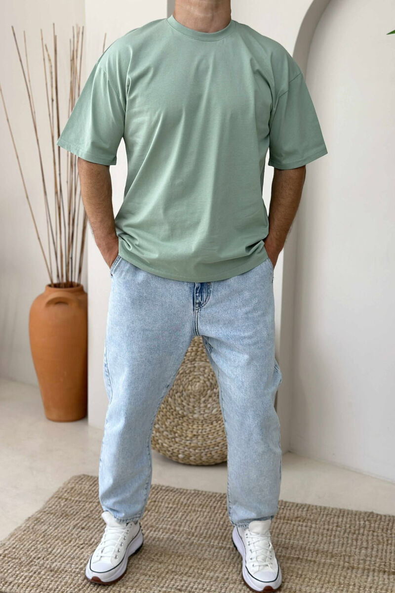 T-SHIRT NJË NGJYRËSH PËR MESHKUJ NË NGJYRËN MENTE - 2