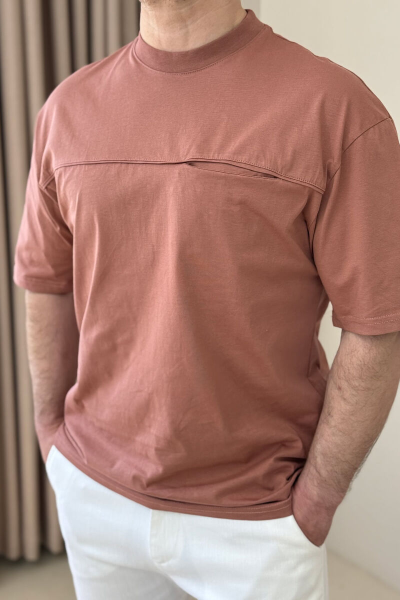 T-SHIRT NJË NGJYRËSH PËR MESHKUJ NË NGJYRËN PUDËR - 2