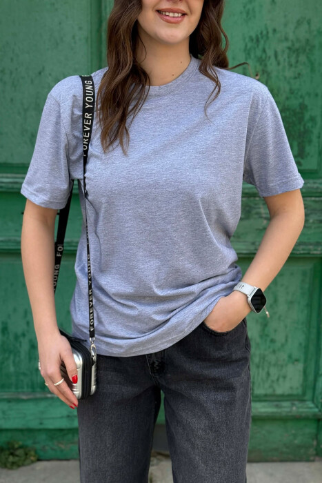 T-SHIRT NJE NGJYRESH PER FEMRA NE NGJYRE GRI + 6 PALE ÇORAPE DHURATE - 4
