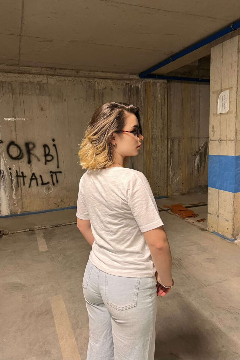 T-SHIRT NJË NGJYRËSHE PËR FEMRA NË NGJYRË E BARDHË - 2
