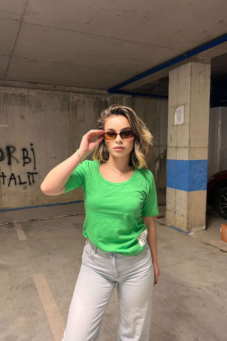 T-SHIRT NJË NGJYRËSHE PËR FEMRA NË NGJYRË JESHILE E ZBARDHUR - 4