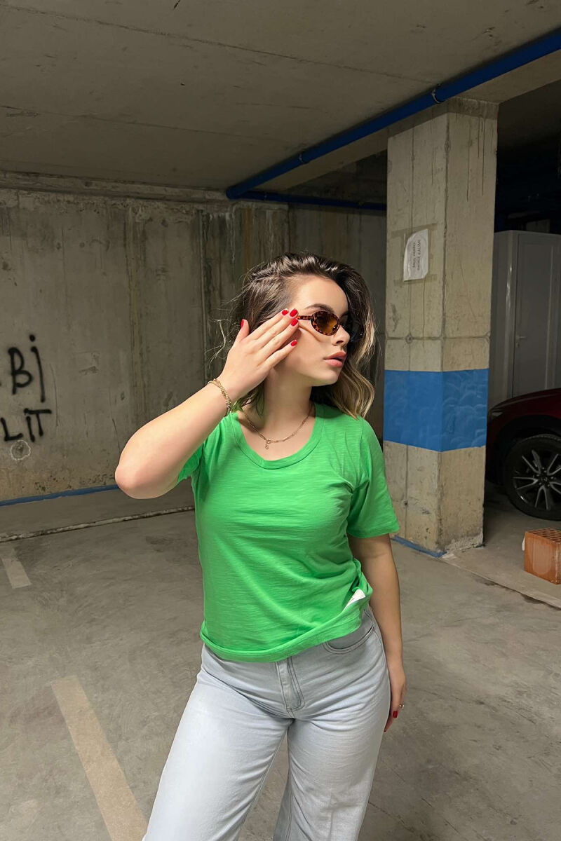 T-SHIRT NJË NGJYRËSHE PËR FEMRA NË NGJYRË JESHILE - 3
