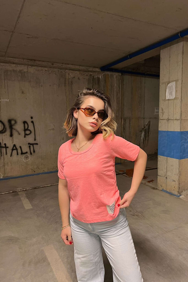 T-SHIRT NJË NGJYRËSHE PËR FEMRA NË NGJYRË ROZË - 3