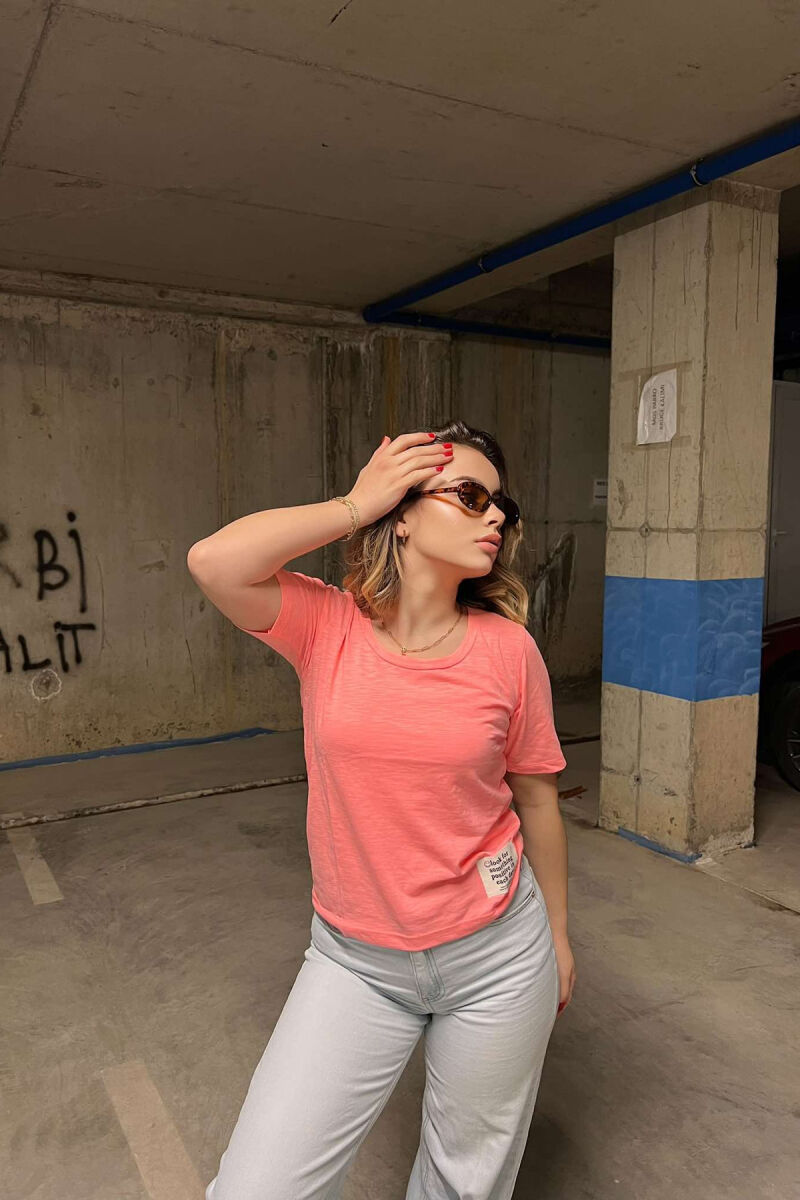 T-SHIRT NJË NGJYRËSHE PËR FEMRA NË NGJYRË ROZË - 4