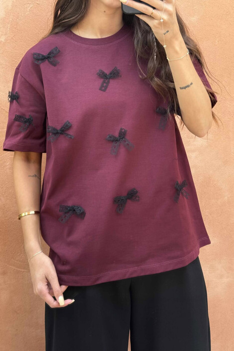 T-SHIRT NJËNGJYRËSH ME DETAJET E FJONGOVE PËR FEMRA NË NGJYRËN VISHNJË - 2