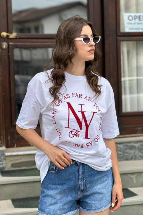 T-SHIRT PËR FEMRA NË NGJYRË TË BARDHË - 1