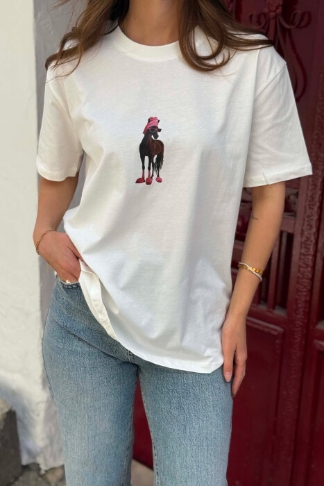 T-SHIRT PER FEMRA NE NGJYRE TE BARDHE - 3