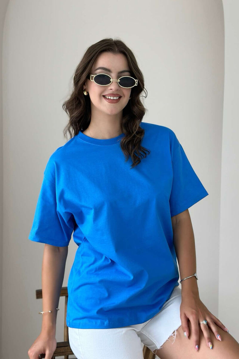 T-SHIRT NJË NGJYRËSHE PËR FEMRA NË NGJYRË BLU - 1