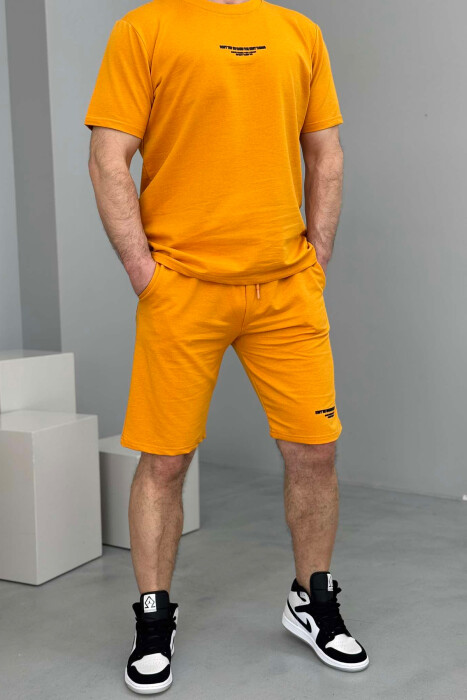 T-SHIRT+SHORT SWEATPANTS WRITTINGS MEN SET MUSTARD/MUSTARDE 