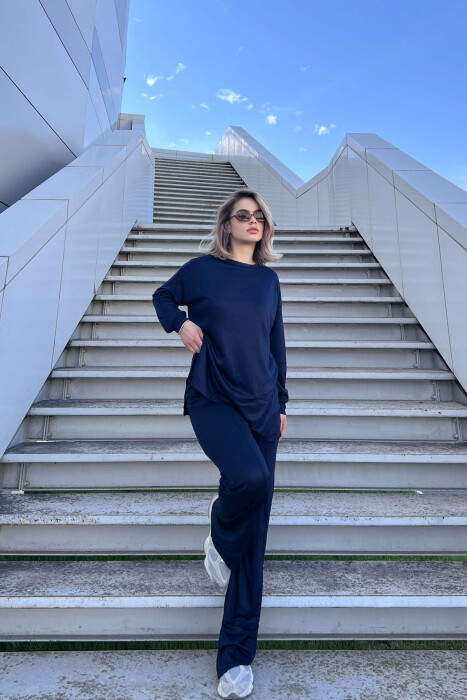 SET NJË NGJYRËSH BLUZË+TUTA PËR FEMRA NË NGJYRËN BLU 