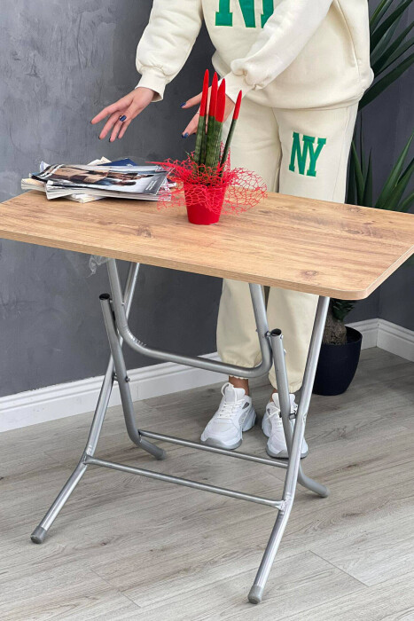 TAVOLINË E PALOSSHME NË NGJYRË KAFE TË ZBARDHUR - 9