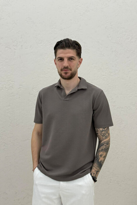 TEXTURED POLO NECK MEN T-SHIRT DARK GREY/GEE - 