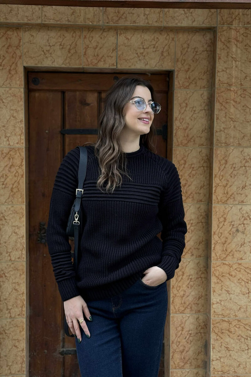 THICK SIMPLE WOMAN SWEATER BLACK/ E ZEZE - 2