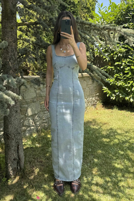 FUSTAN I GJATË XHINS PËR FEMRA NË NGJYRËN BLU E ZBARDHUR - KLAUDIO FASHION