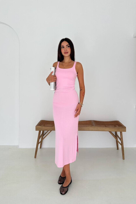 FUSTAN I GJATË NJË NGJYRËSH PËR FEMRA NË NGJYRËN BABY PINK 