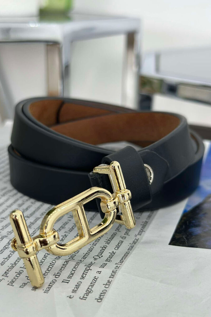 THIN LEATHER SPECIAL BUCKLE DESIGN WOMEN BELT BLACK+GOLD/ZEGO - 2