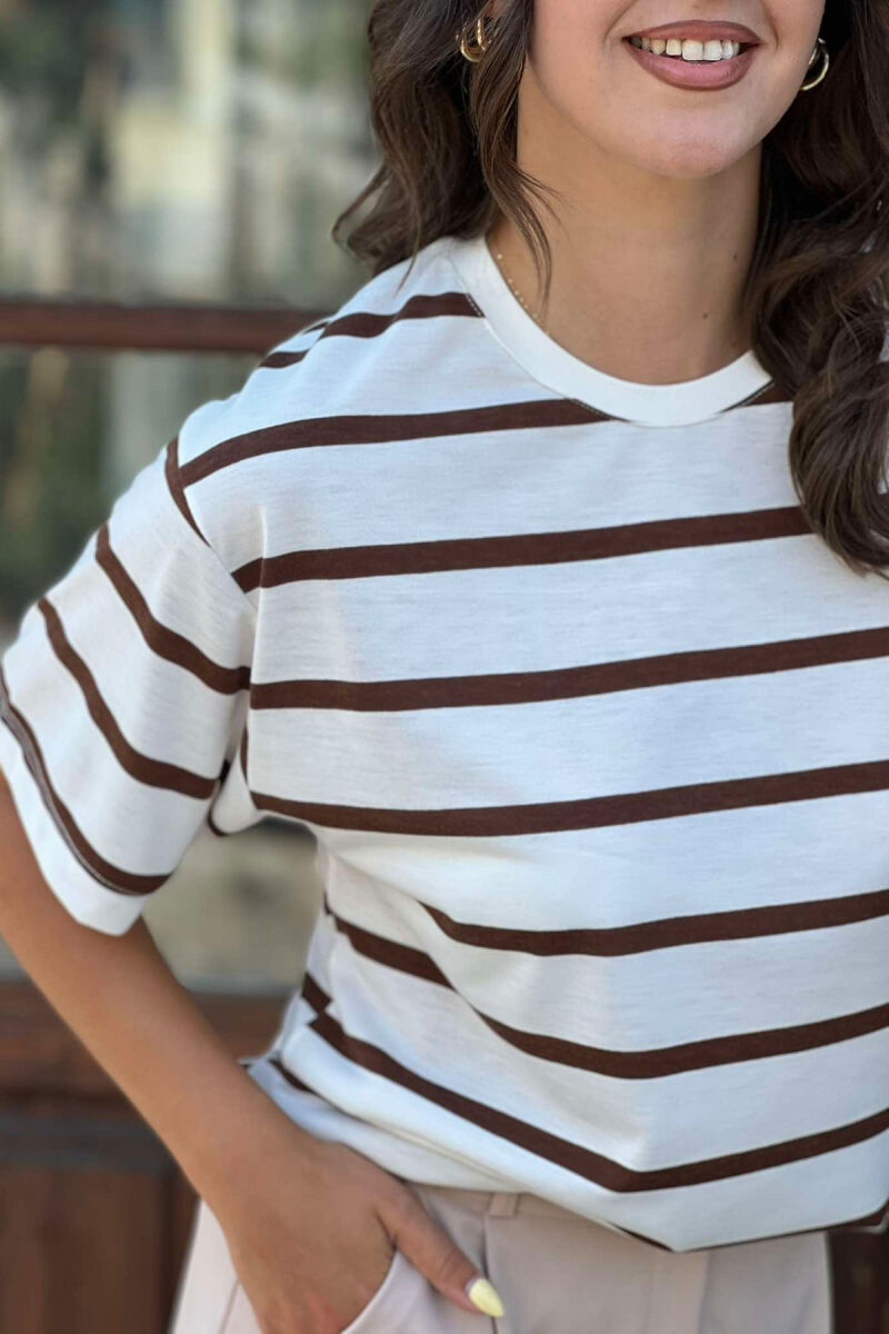 THIN STRIPES WOMEN T-SHIRT WHITE-BROWN/BAKA - 2