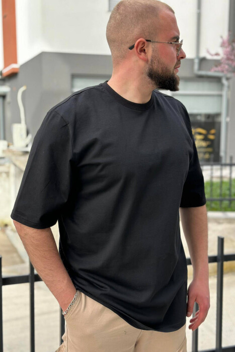 THIS IS HOT NEW ROUND NECK COTTON MEN T-SHIRT BLACK/ E ZEZE 