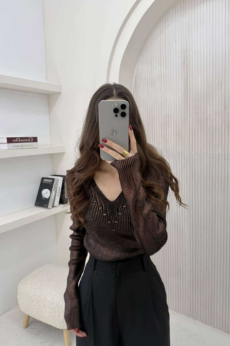 TRIKO E SHNDRITSHME PËR FEMRA NË NGJYRËN BRONX - 1