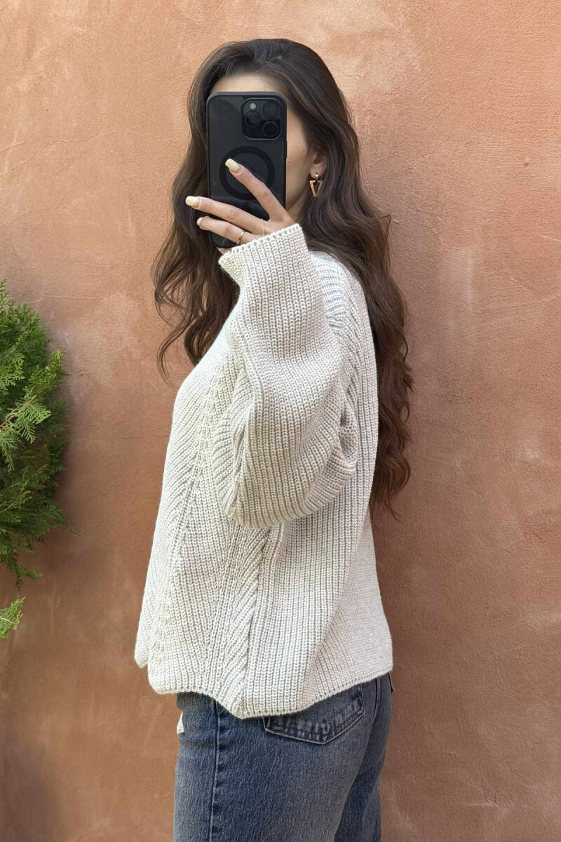 TRIKO E THJESHTË E THURUR NJËNGJYRËSHE PËR FEMRA NË NGJYRËN BEZHË TË ZBARDHUR - 5