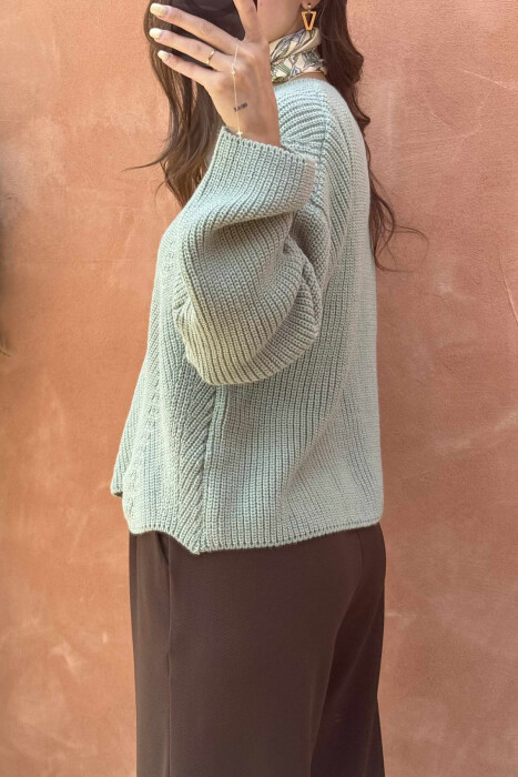 TRIKO E THJESHTË E THURUR NJËNGJYRËSHE PËR FEMRA NË NGJYRËN MENTE - 3