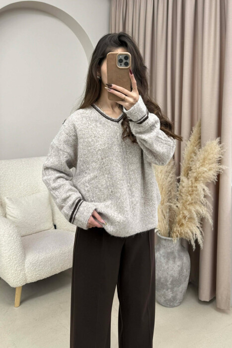 TRIKO E THJESHTE ME JAKE V PER FEMRA NE NGJYRE BEZHE - 2