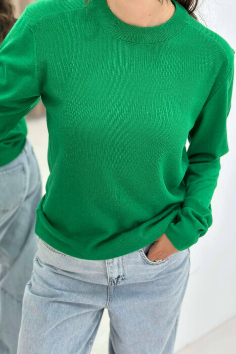 TRIKO E THJESHTË NJË NGJYRËSHE PËR FEMRA NË NGJYRË JESHILE - 2