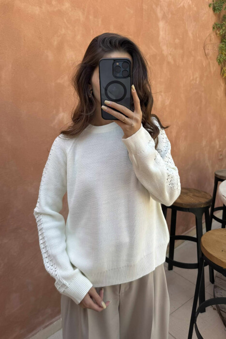 TRIKO E THJESHTË NJËNGJYRËSHE PËR FEMRA NË NGJYRËN E BARDHË - 3