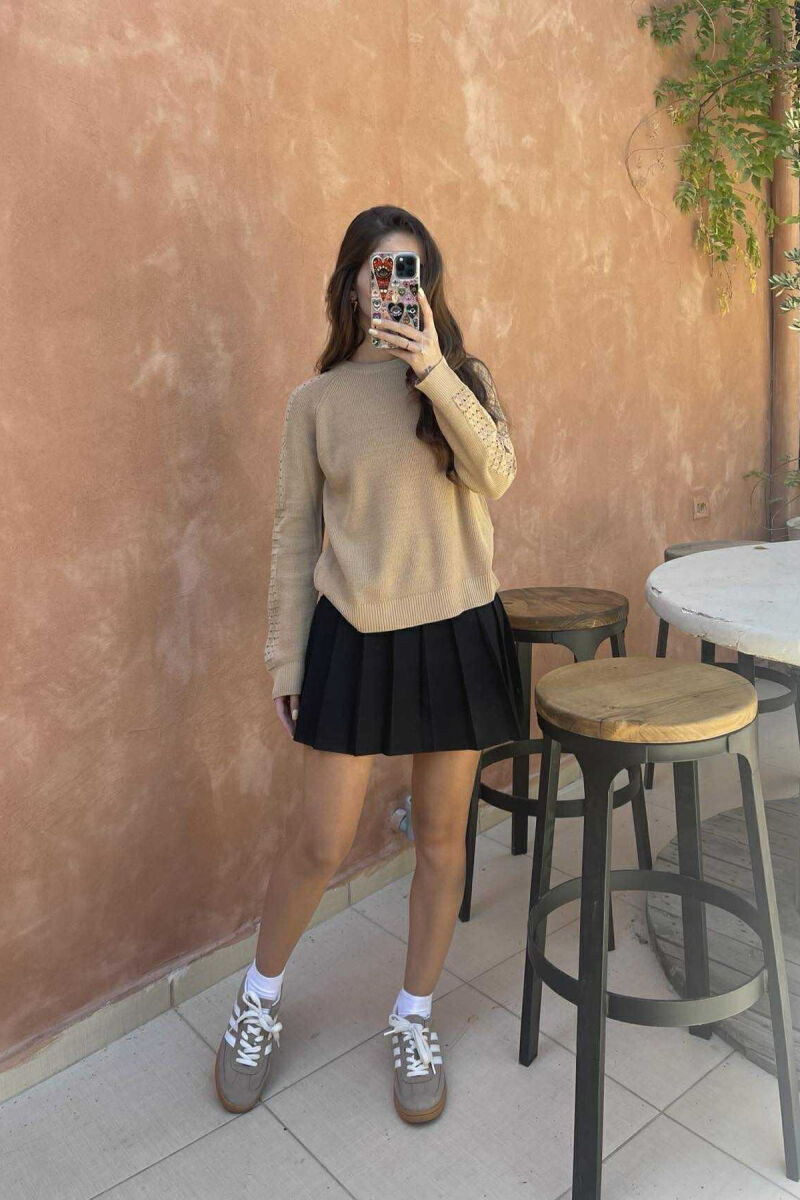 TRIKO E THJESHTË NJËNGJYRËSHE PËR FEMRA NË NGJYRËN KAFE TË ZBARDHUR - 1