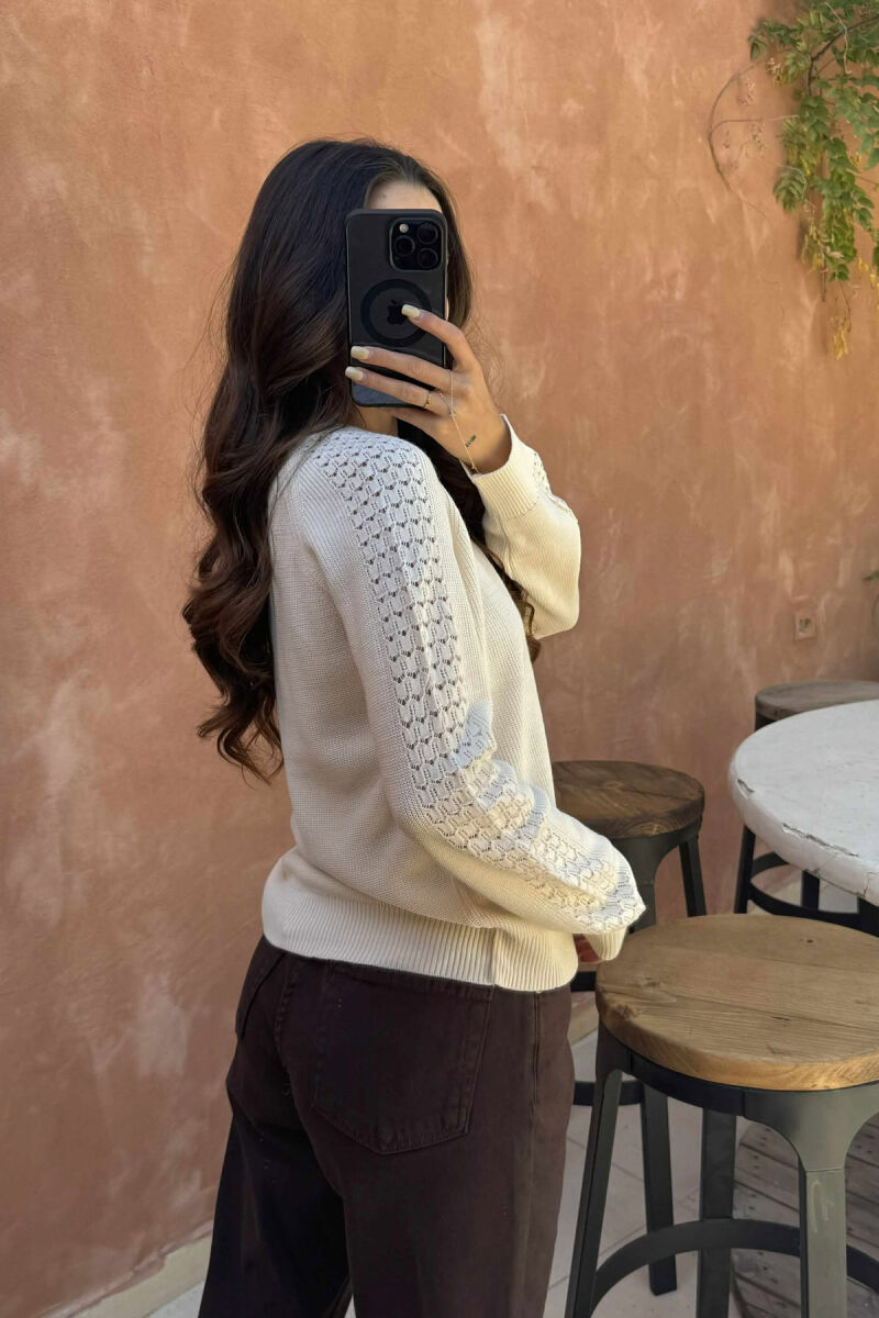 TRIKO E THJESHTË NJËNGJYRËSHE PËR FEMRA NË NGJYRËN KREM - 4