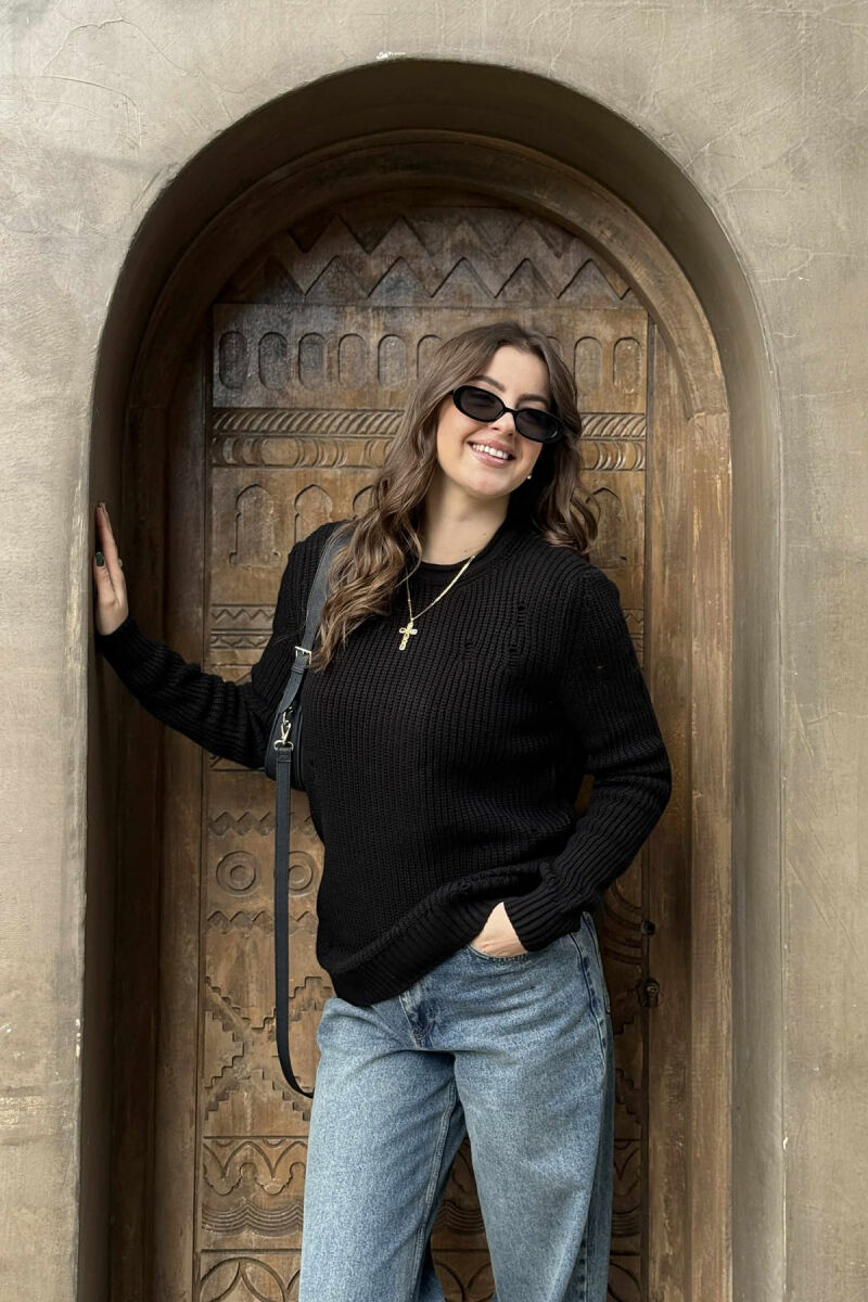 TRIKO E THURRUR NJE NGJYRESHE ME JAKE TE RRUMBULLAKET PER FEMRA NE NGJYRE TE ZEZE - 3