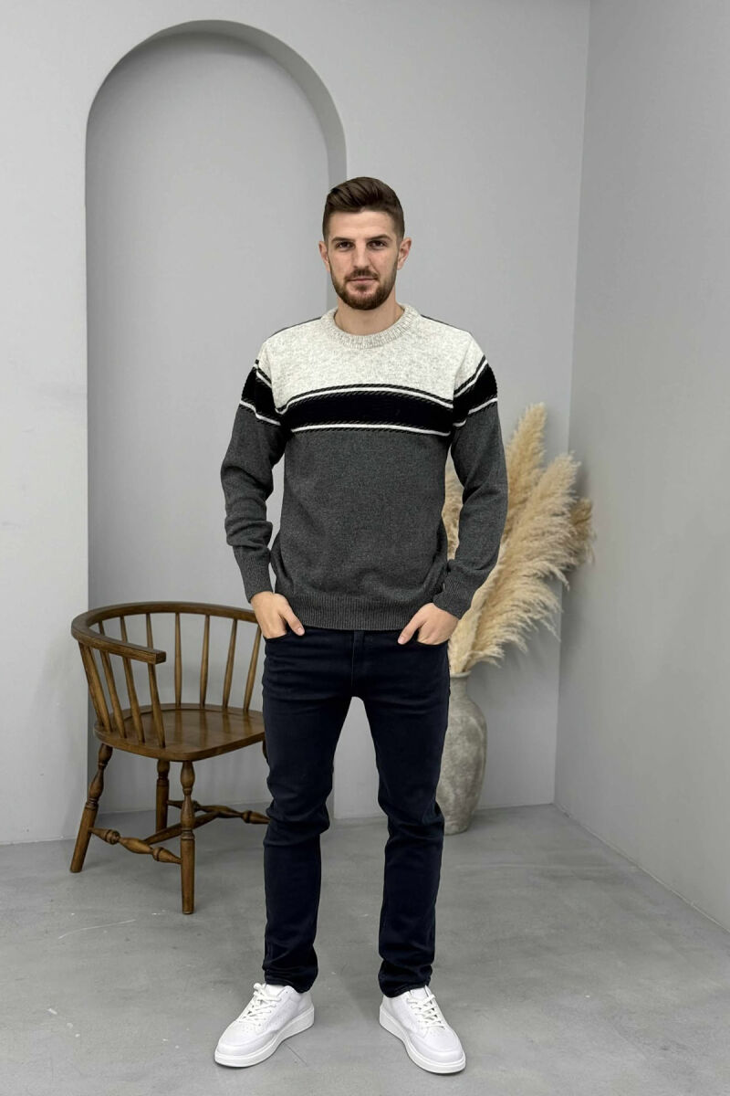 TRIKO E THURRUR E THJESHTE PER MESHKUJ NE NGJYRE GRI TE ZBARDHUR - 1